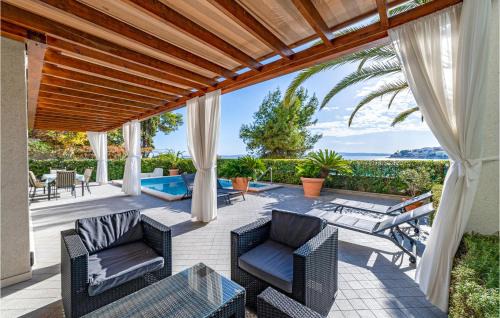 Gorgeous Home In Okrug Gornji