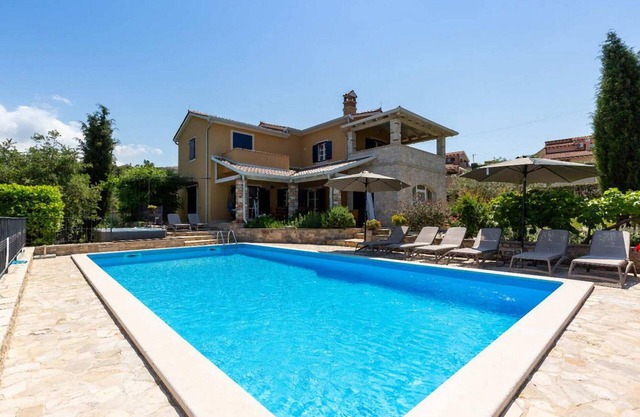 Gorgeous home in Porec