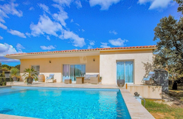 Gorgeous home in Vagnas