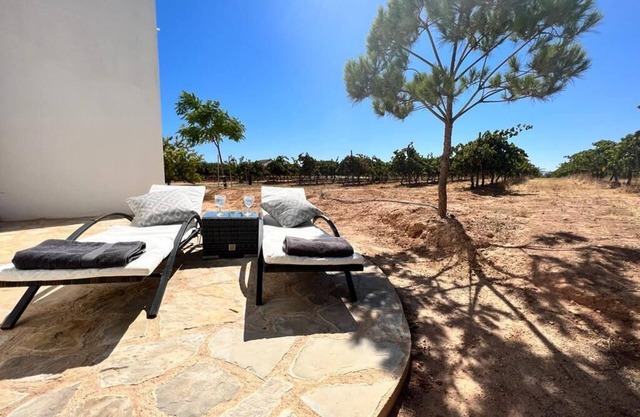 Gorgeous new stand alone cottage in rural Malaga