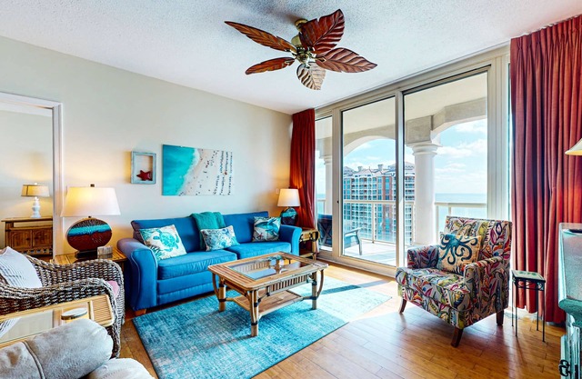 Gorgeous Resort Condo with Gulf Views, Shared Hot Tub, Pools, & Gym