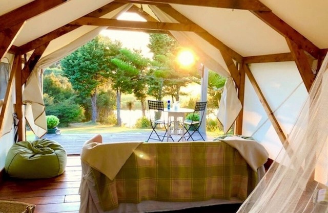 GORGEOUS SECLUDED WATERFRONT GLAMPING, Nr Kerikeri, Bay of Islands