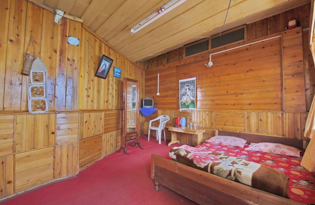 Goroomgo Lava View Lava Kalimpong