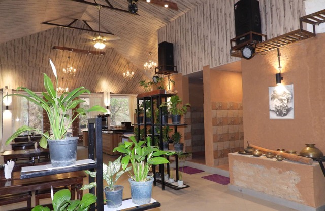 Goroomgo Mystic Kailasha Ukhimath