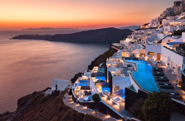 Grace Hotel, Auberge Collection