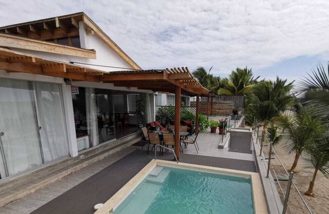 Grand Admiral beach house / Ocean Front / Family Friendly