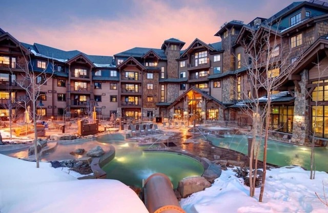 Grand Lodge 3BR Luxury condo - hot tubs, pools, spa/sauna, restaurant & more!