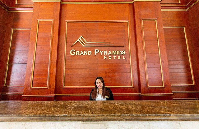 Grand Pyramids Hotel