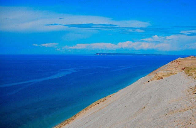 🏖️ Grand Traverse Bay Waterfront Condo Beach, Sunsets, Park + More