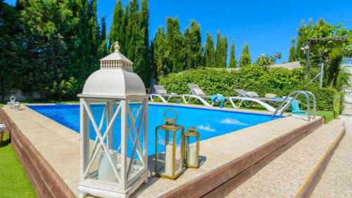 Grand Villa in Chimeneas, pool
