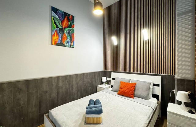 Grandera Apart's - Lliri 32, Apart 5