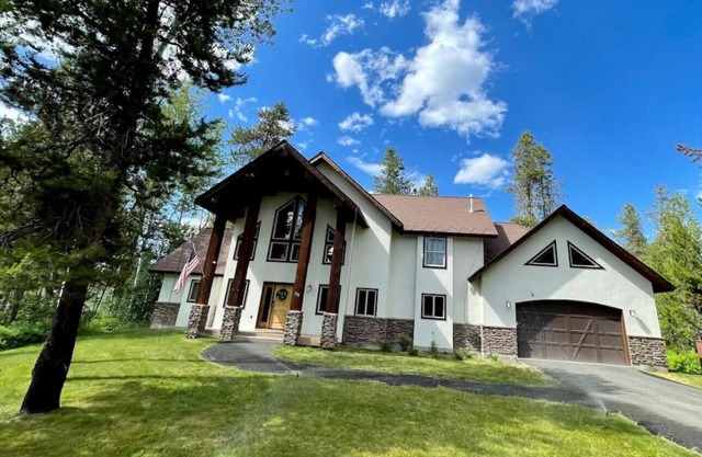 Grassy Lane Lodge .