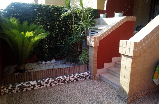 Great first floor apartment with Wifi, pool and garage.