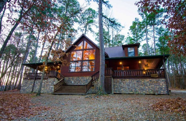 Great for large groups - Convenient to all activities in Hochatown/Broken Bow!