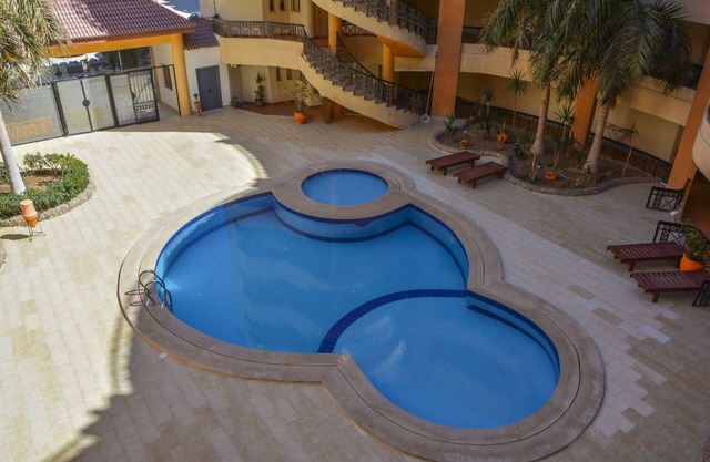 Great location 2 bed/2 bath apt Regency Towers