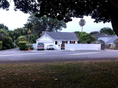 Great location in woburn at hutt central