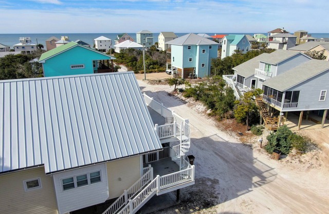 Great Price Large Home with easy access to beach