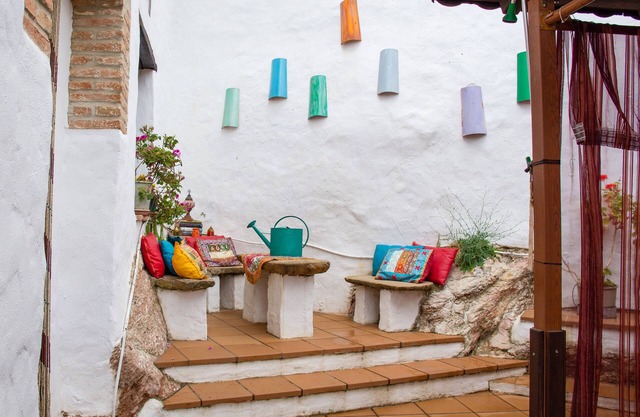 Green Door House for 7 people