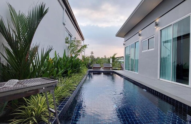 Green Lung Pool Villas Bangkok