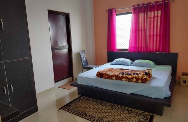 Green Zone Homestay | 4BD House | Cook & Garden