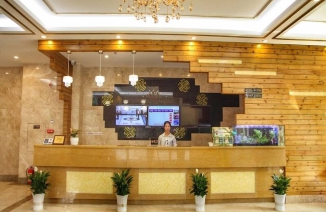 GreenTree Inn Zhuhai Light Rail Pearl Station Express Hotel