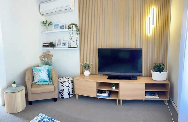 🔆GREENVIEW🔆BFast,WiFi,Fetch🔆Walk2Pizza,Liquor