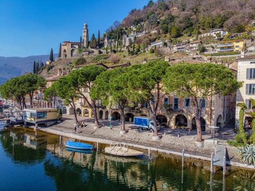 Gritti Palace Morcote - Camelia - Spacious historic house by the lake