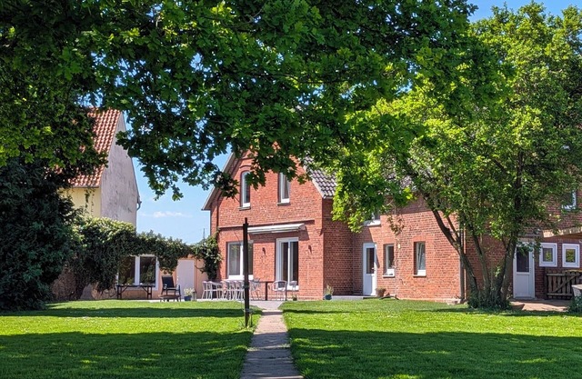 Großes Haus Direkt an der Weser bei Rinteln bis 20 Personen!