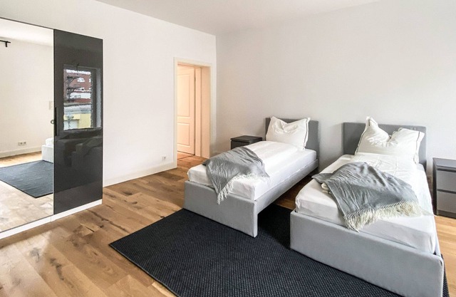 Großzügiges Ferienhaus mit Garten, 2 Stellplätze, TOP Ausstattung