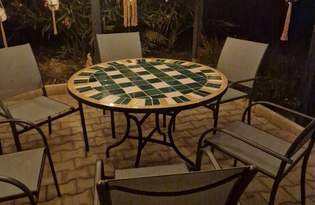Ground floor of a villa. Terrace, swimming pool. Next to Anduze, Pont du Gard