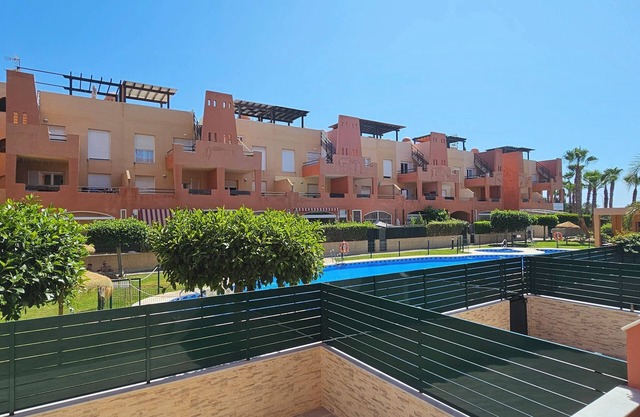 Ground floor apartment with 2 bedrooms, 2 bathrooms, 60m from the beach, WiFi