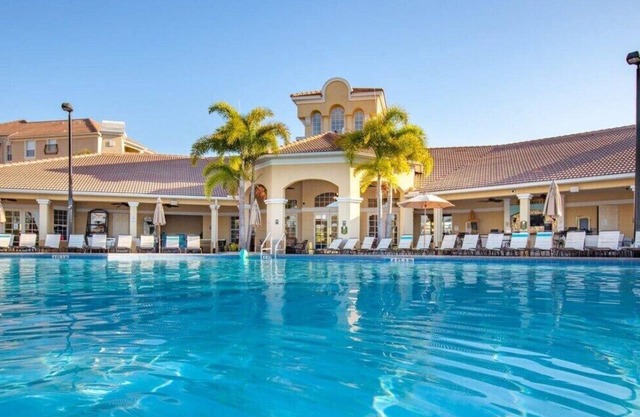 Ground Floor Condo Near Disney | Pools, Gym, Patio
