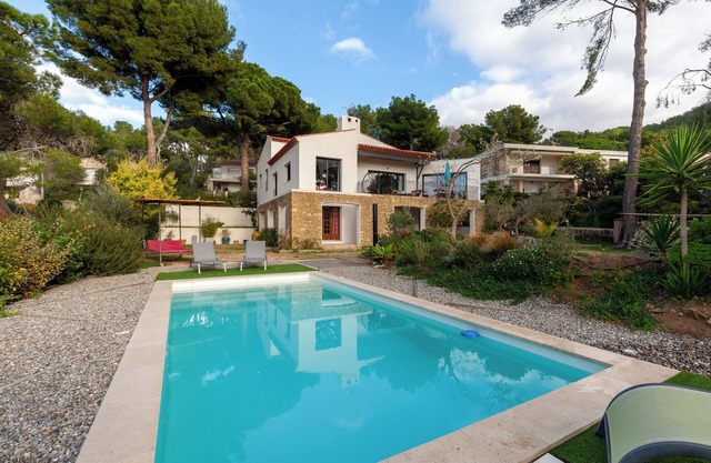 Ground floor villa with swimming pool 150 m from the sea – Sea view, Wi-Fi and air conditioning
