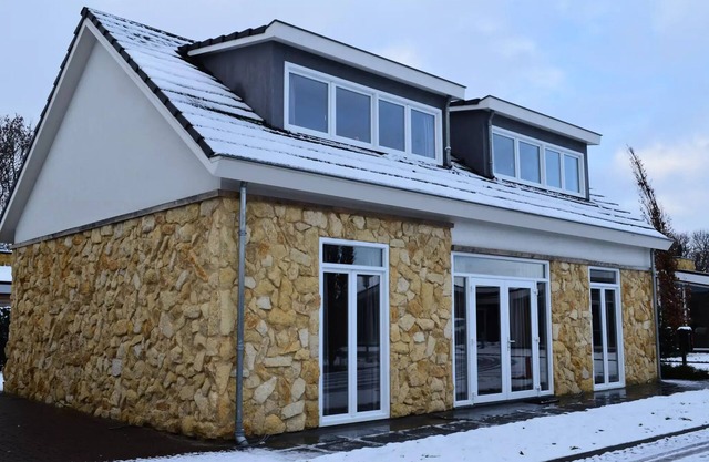 Group accommodation 12+3