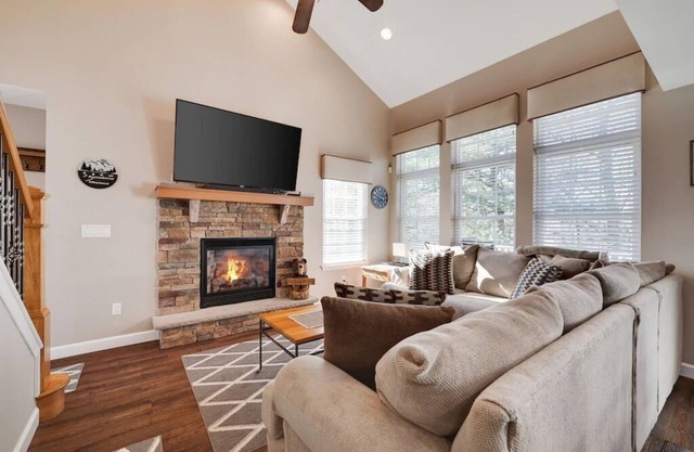 Group Getaway in the Heart of the Poconos