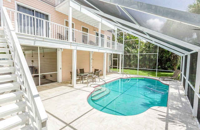 Group getaway with private pool & lanai - walk to Fort Myers Beach & Estero Bay