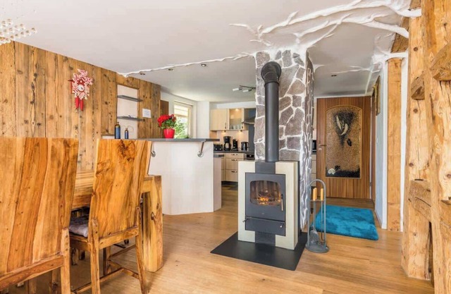 Group holiday in perfect area +Sauna, BBQ, Garden