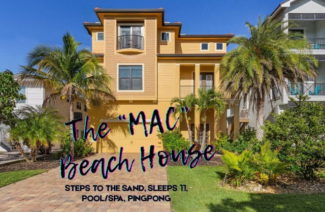 GUEST FAVORITE, PREMIER LOCATION! "The Mac" Beach House! 7 Day+ Discount!