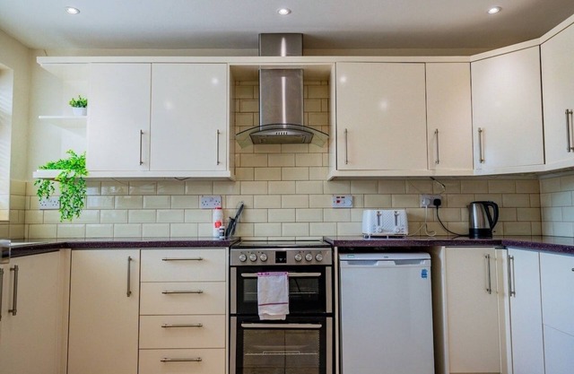 Guest Homes | Manfield Avenue