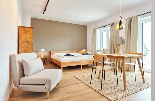 Guest House 'Alte Seifensiederei - Thay' with Shared Terrace, Shared Garden and Wi-Fi