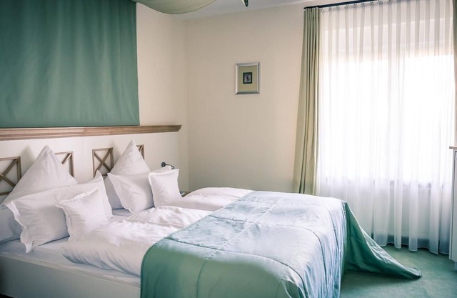 Guest house double room - non-refundable - Burg & Gästehaus by Schwarzenstein