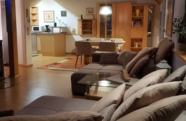 Guest house gallery contactor