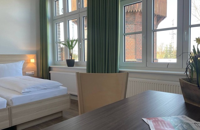 Guesthouse Apartment - Labor II - Lokschuppen Pasewalk- Guesthouses with double rooms, single rooms