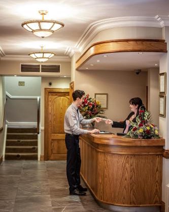 Gullane's Hotel