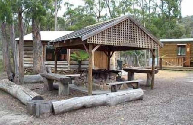 Gumleaves Bush Holidays