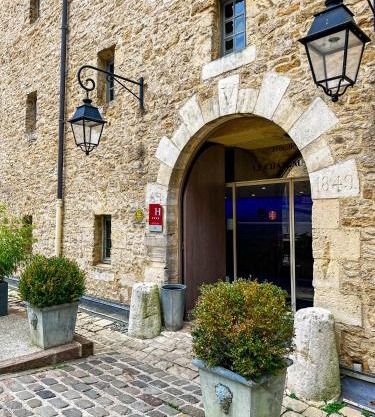 Hôtel Le Château Fort de Sedan