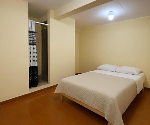 Habitación cerca a la UPAO