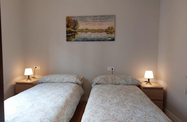 Habitación en apartamento con zonas comunes compartida H2