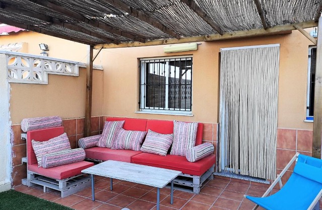 Habitación en Torrecardenas, privada con Terraza