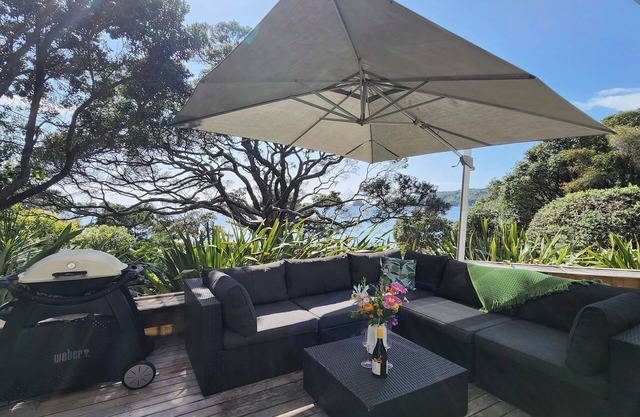 Hahei Beachfront Bliss, Hahei Beachfront Bliss